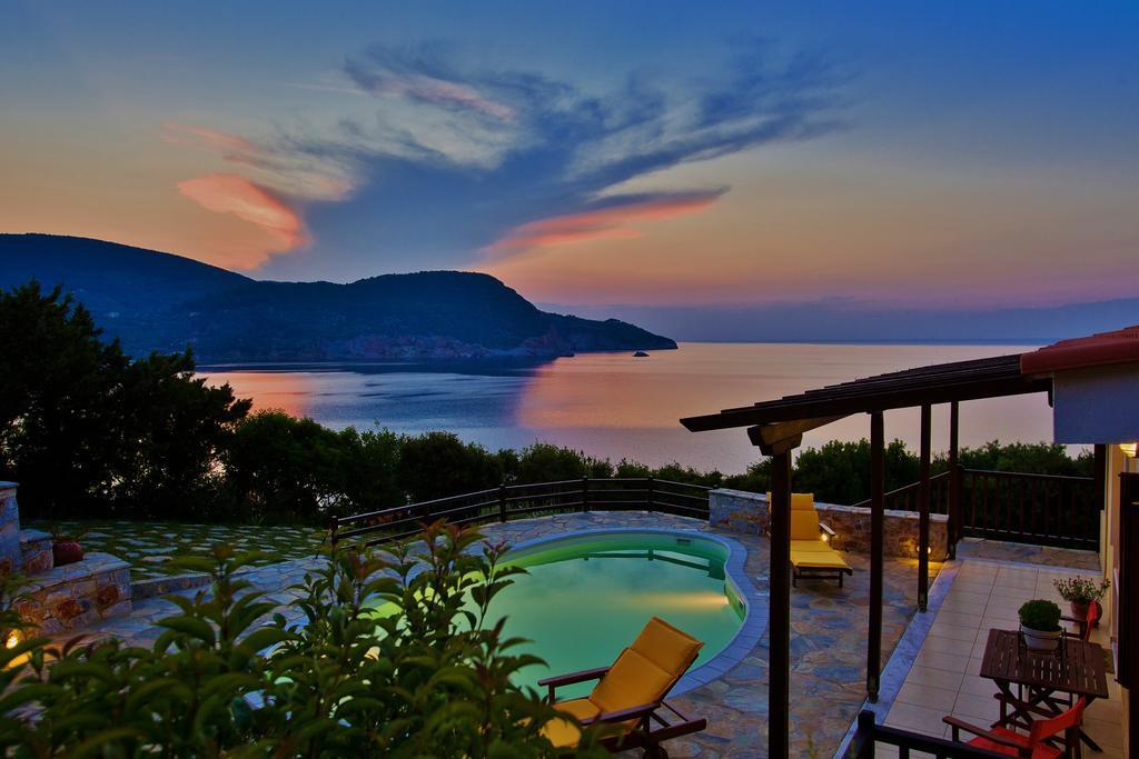Porto Skopelos Villas Exterior photo